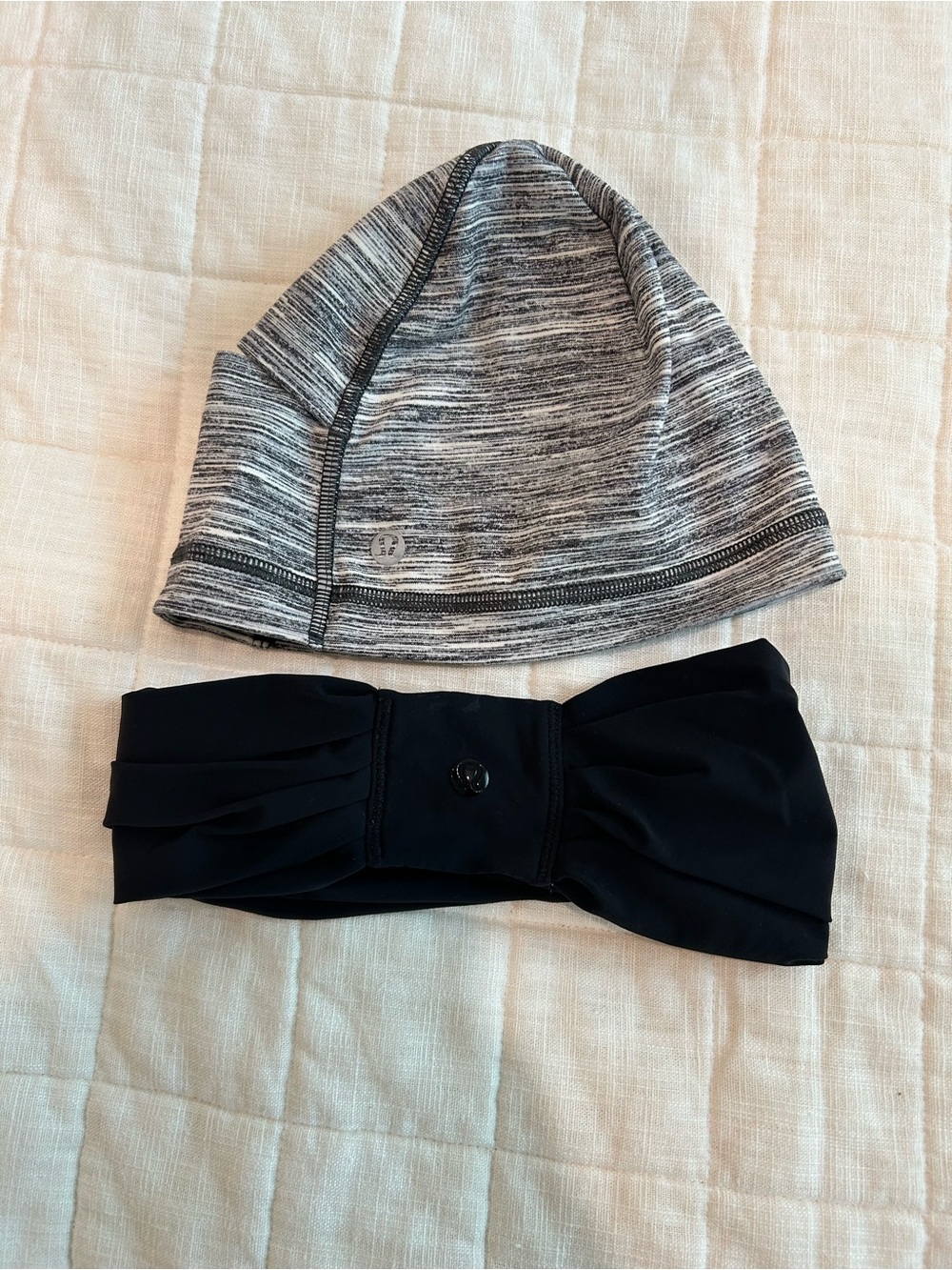 Lululemon Heathered Gray Beanie & Black Headband Set